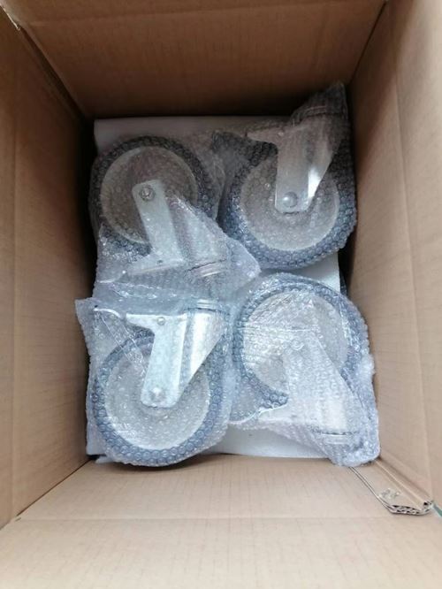 caster wheels lockable